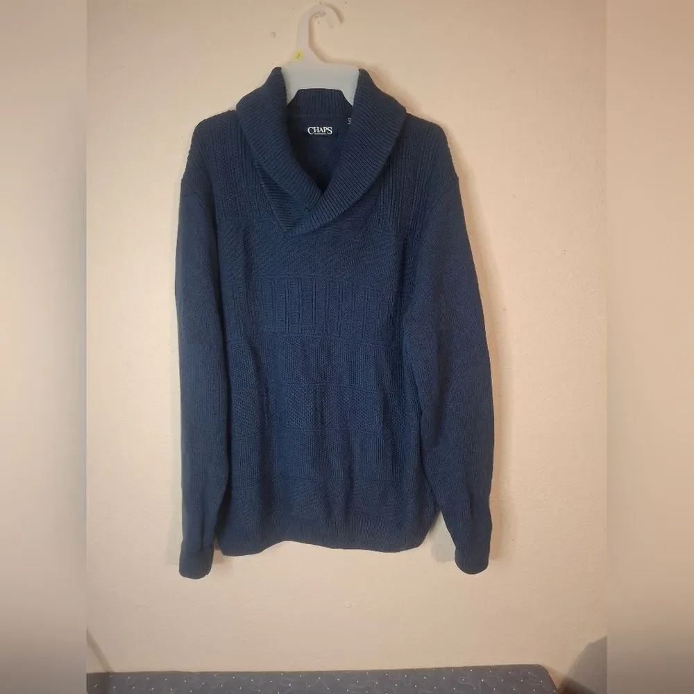 Chaps Men's Blue Sweater size large